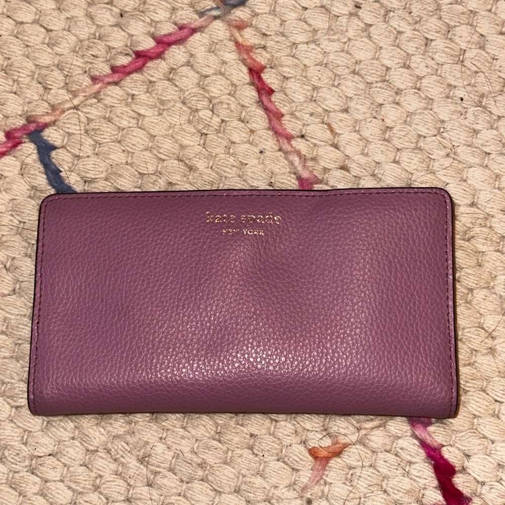 Kate Spade bi fold wallet
